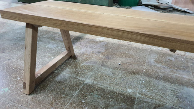 ספסל עץ מלא